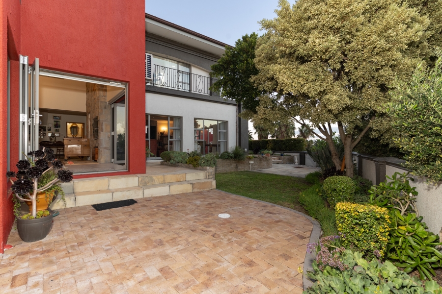 5 Bedroom Property for Sale in Greenways Golf Estate Western Cape
